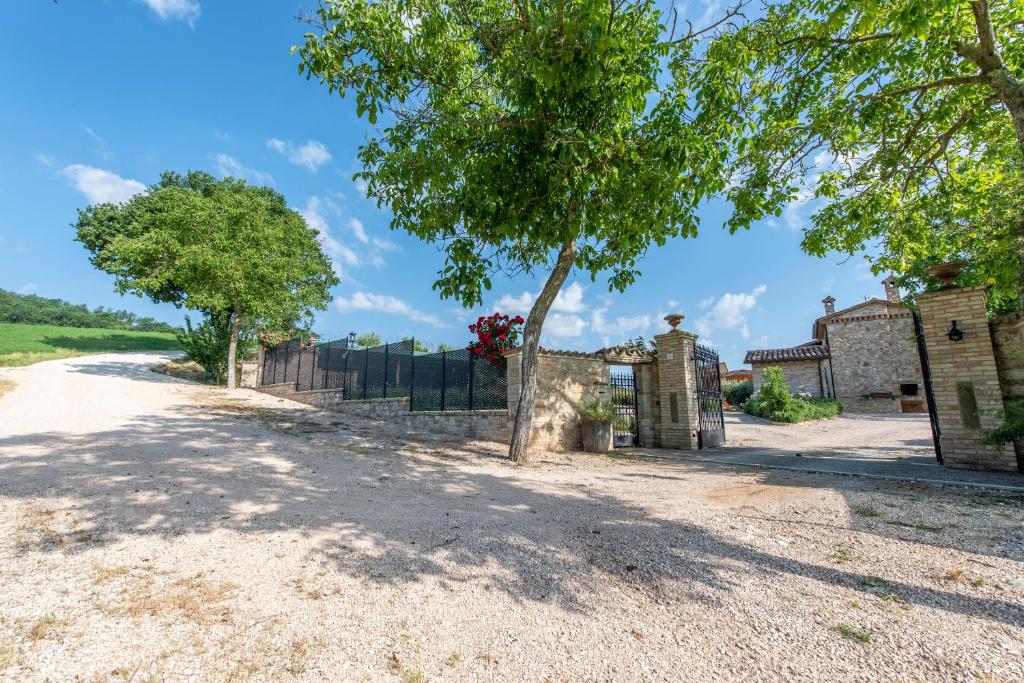 todi-truffle-agriturismo-ingresso-esterno